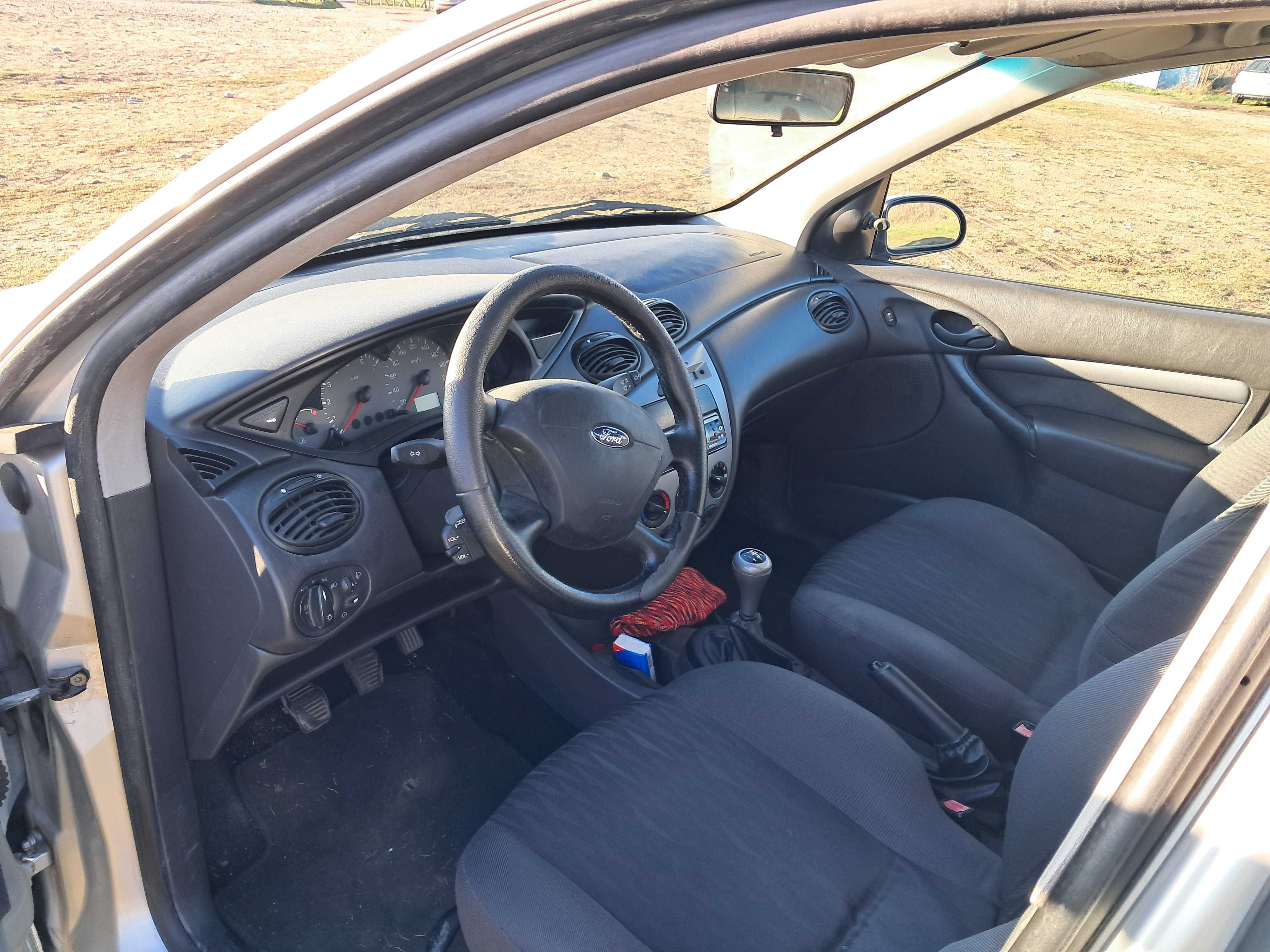 Ford Focus 1.6i 101к.с. 2004 комби