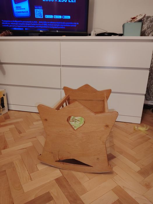 Vând pătuț păpuși