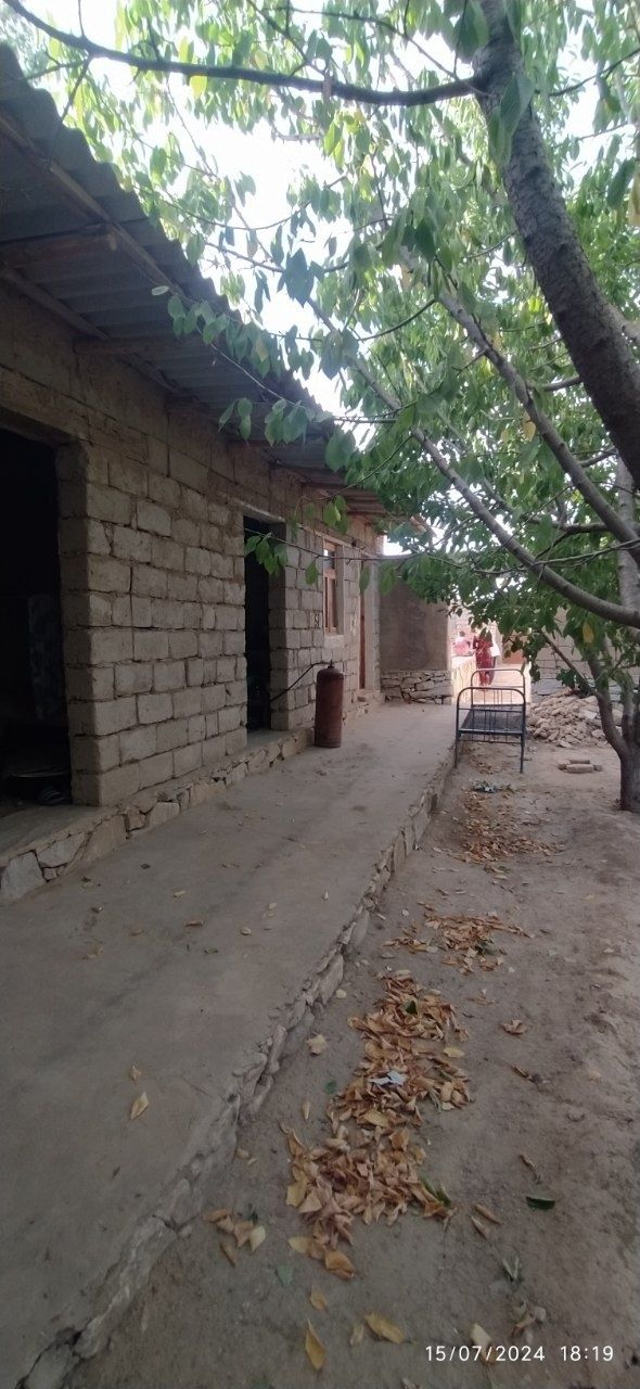 Yer Uchastka sotiladi. Kelishilgan narxda