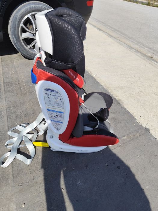 Децко столче за кола