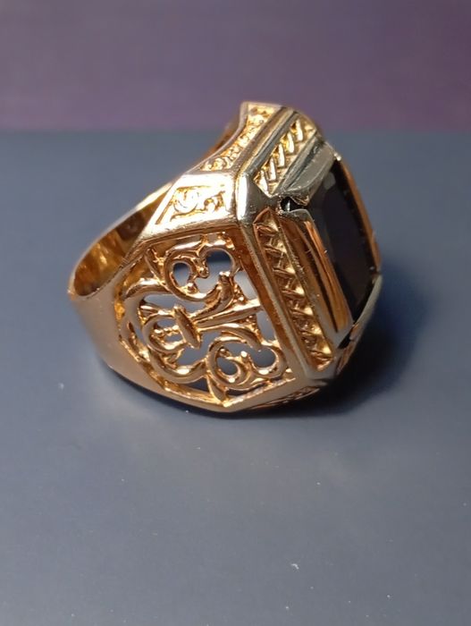 Золотой перстень 585 пробы