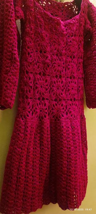 Пуловери ръчно плетиво  60лв/бр.