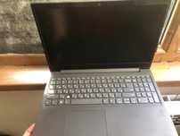 Noutbuk Lenovo V15