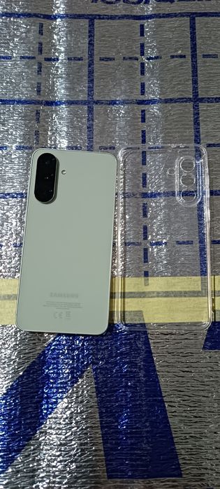 Samsung a56 8-256 gb