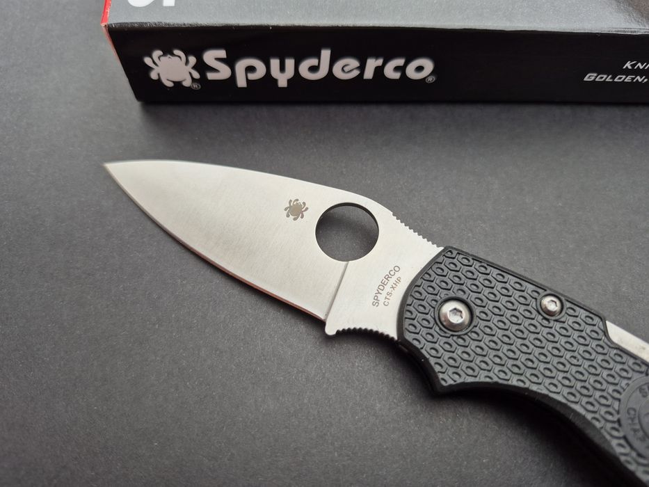Сгъваем нож Spyderco Chaparral Lightweight Lockback C152PGY
