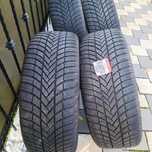 235 55 19 Bridgestone Blizzak LM005