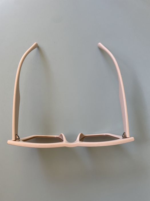 Чисто нови слънчеви дамски очила