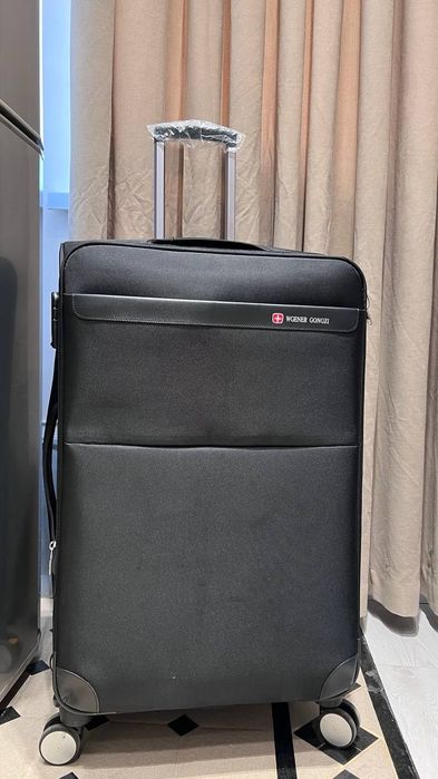 Чемодан новые на скидки  ПОСЛЕДНИЕ ТАК КАК ЗАКРЫТИЕ