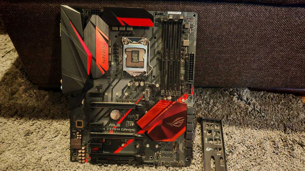 Дънна платка ASUS ROG STRIX Z370-H 1151