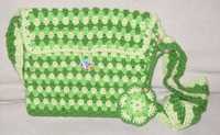 Свежа плетена чанта в зелено