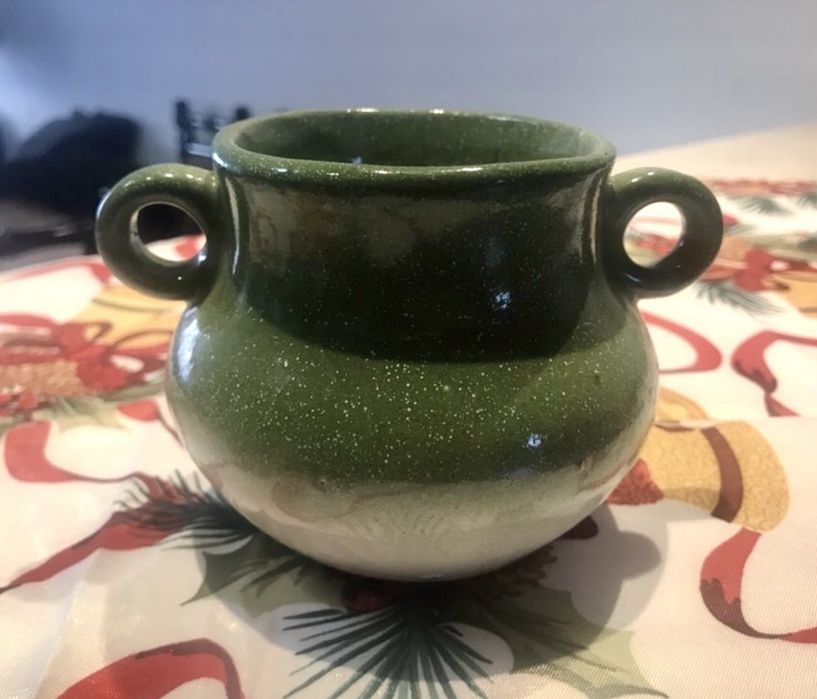 Керамичен лот в зелено