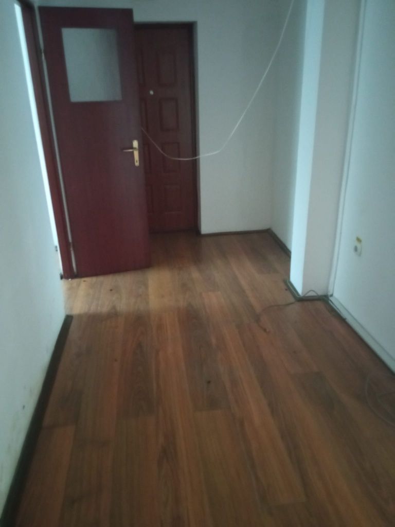 Închiriez spațiu comercial