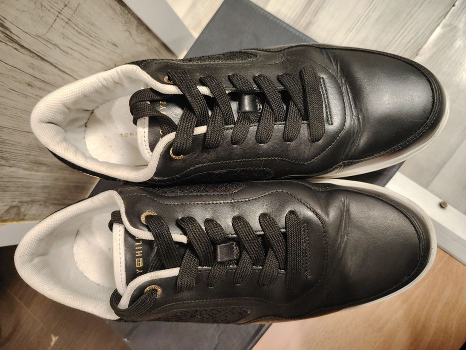 Дамски кецове Tommy Hilfiger