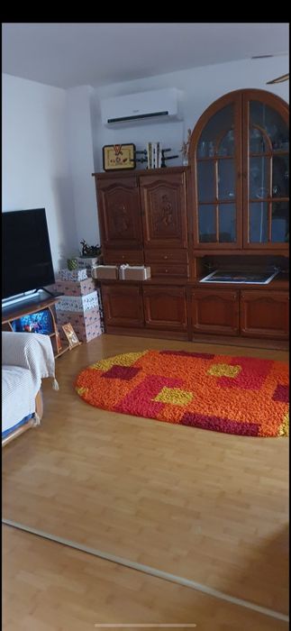 Vând apartament in Mioveni, central,negociabil
