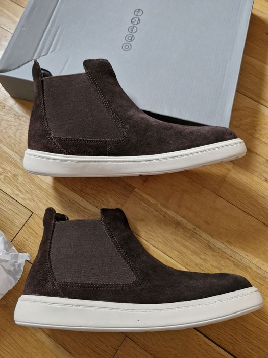 Нови боти Clarks номер 36