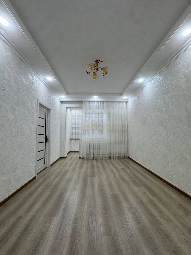 N-223 Феруза массив ! Продается квартира 1/3/4 балкон 1.5*3