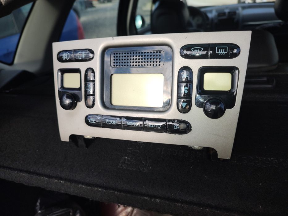 Управление,панел климатроник Ланчия Либра