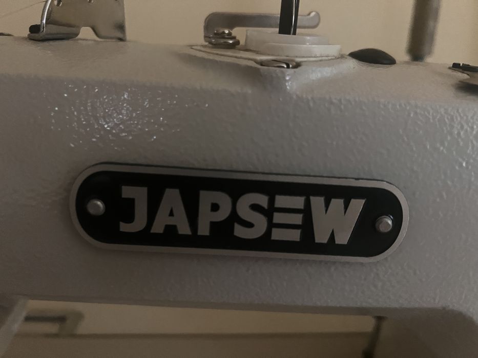 Masina liniara industrisla de cusut japoneza Japsew