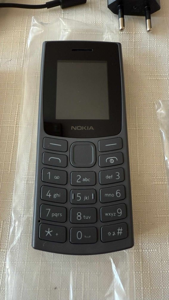 Nokia 105 чисто нов, неупотребяван. Комплект със зарядно