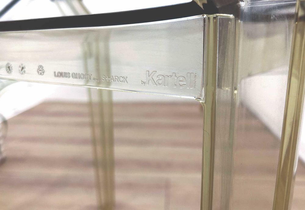 Столове 3 броя Louis Ghost от Kartell.