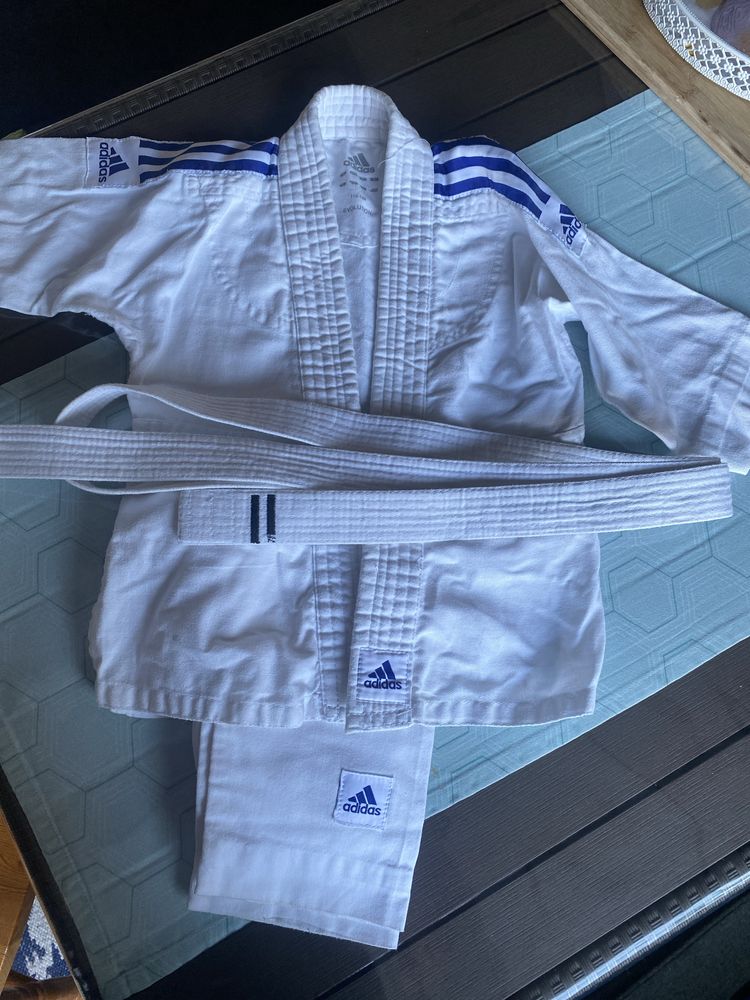 Chimono karate adidas 110-120