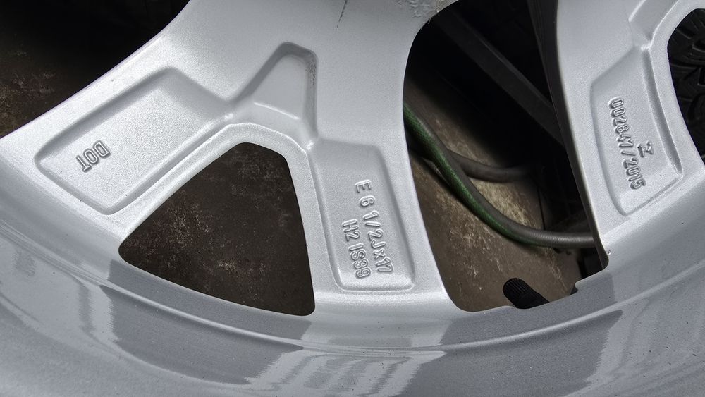 Set 4 roți BMW 17 et.39 cu anvelope iarnă Falken