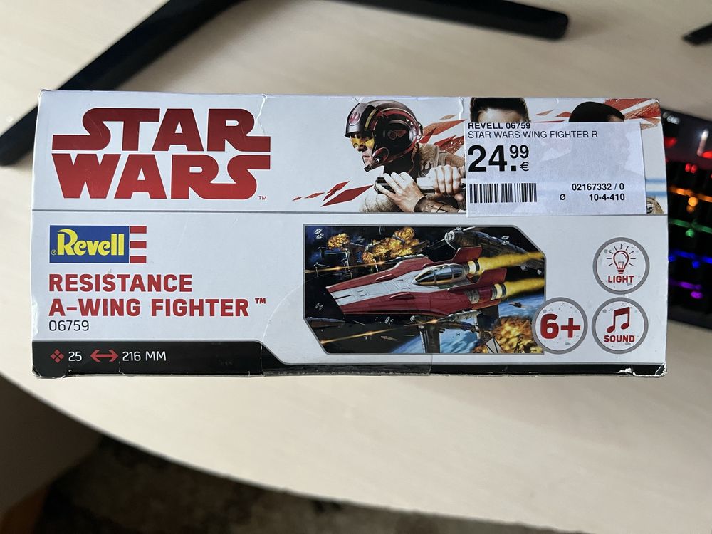 Модел за сглобяване Revell Star Wars: Resistance А-wing fighter