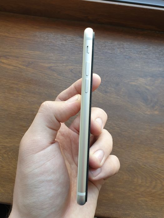 iPhone SE3 2022 ideal sotladi