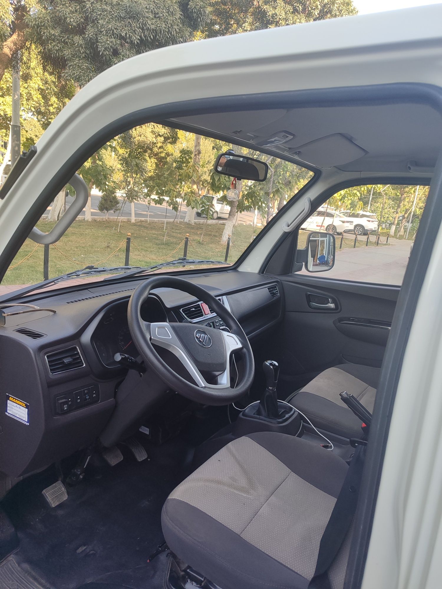 Sheneray ga oʻxshagan yuk mashina nomi foton isuzu kanpaniyadan
