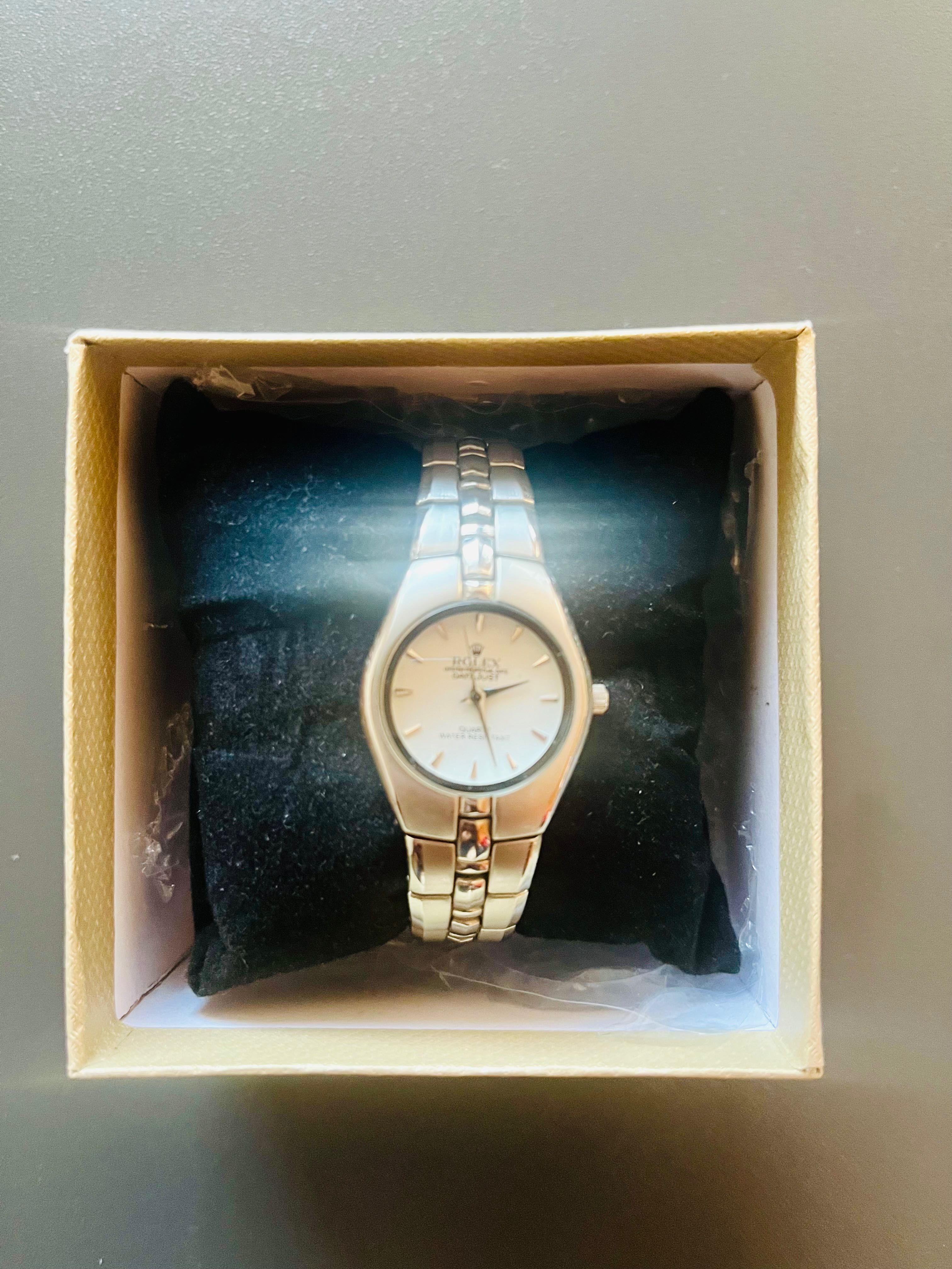 Дамски часовник Rolex Geneve Quartz
