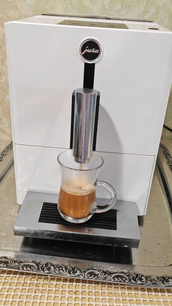 Jura A1 pianowhite
