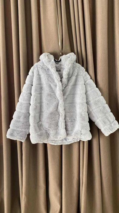 Есенно зимно палто с качулка, пухено сиво Gold & Silver