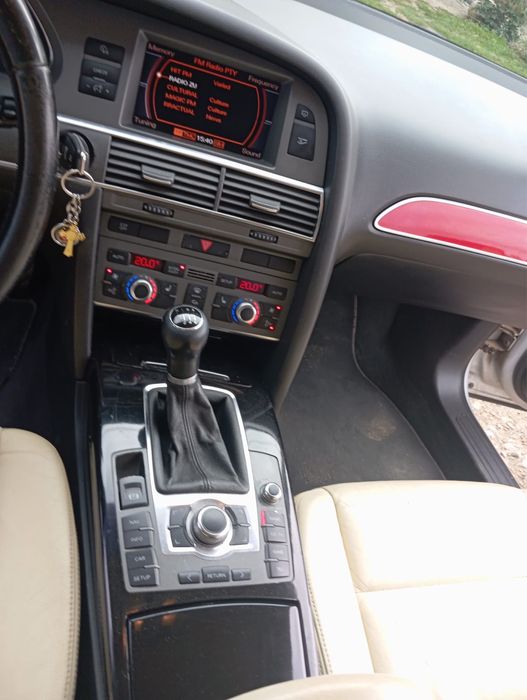 Audi A6 2.4 benzina schimb cu porci/vitei