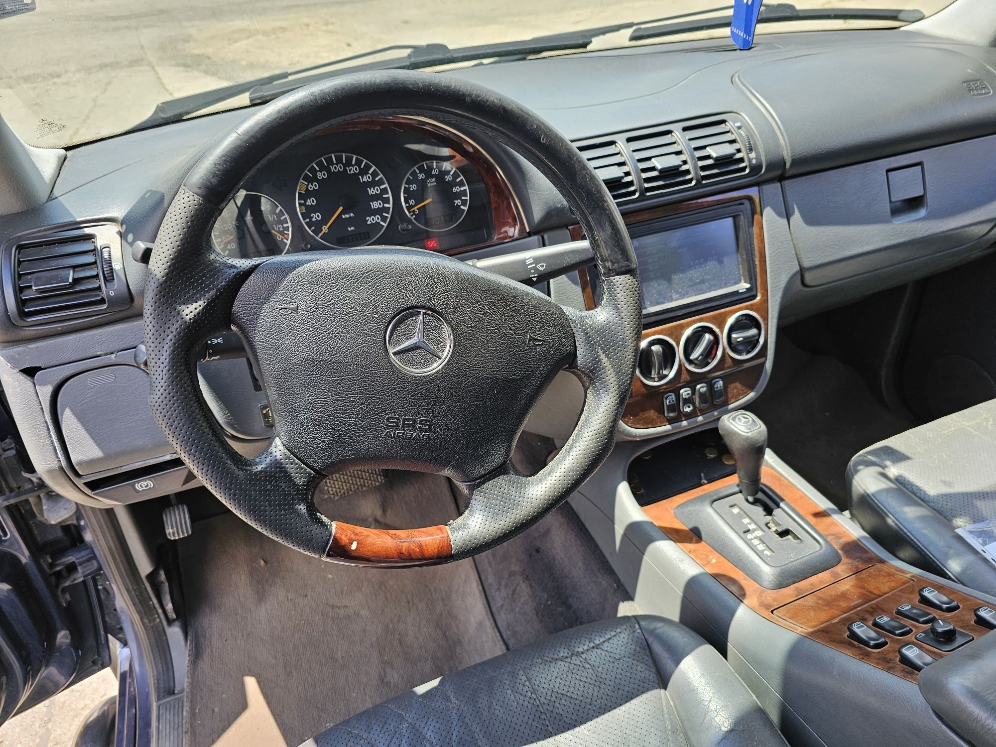 Mercedes ML 320 W 163 , Мерцедес 163 3.2 i на части