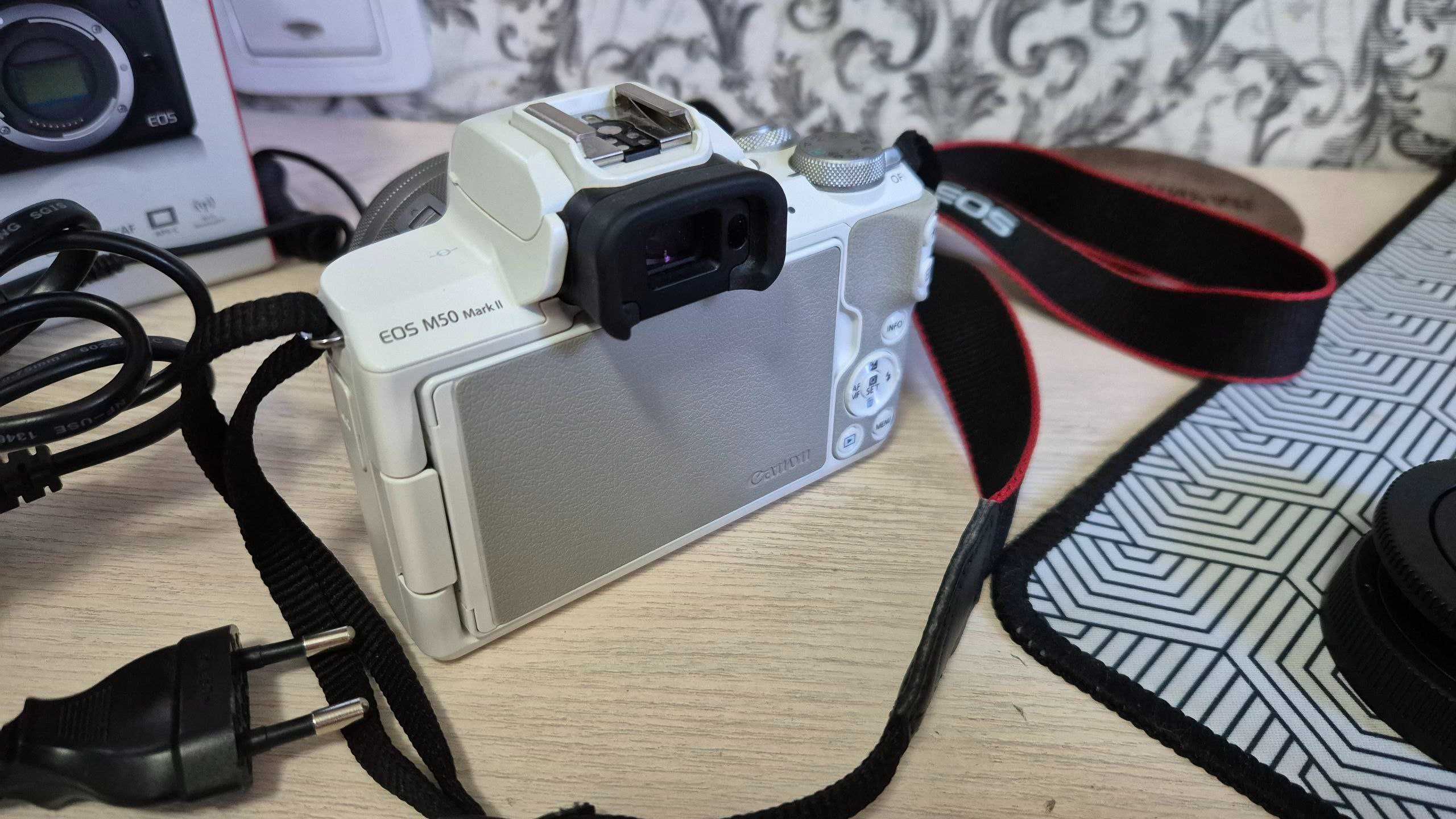 фотоаппарат Canon M50 Mark 2 + Saramonic