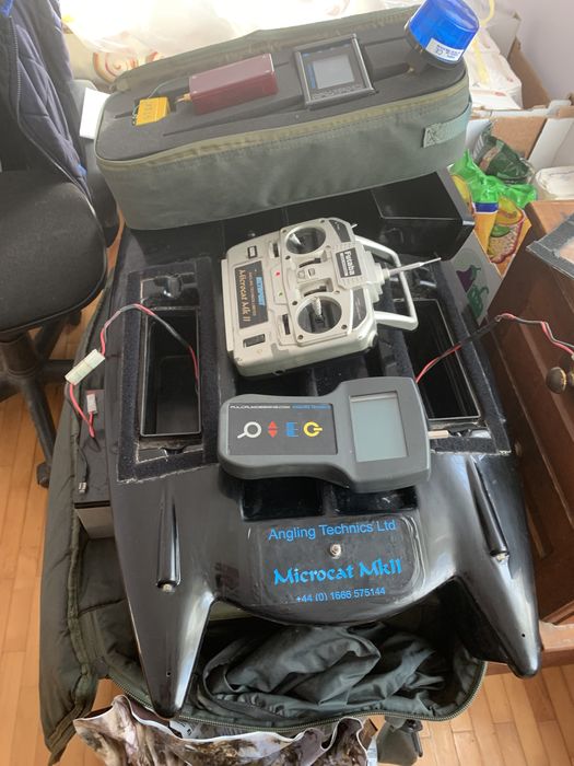 Microcat - MKII радио управляема лодка