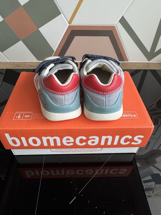 Обувки за прохождане Biomecanics 22