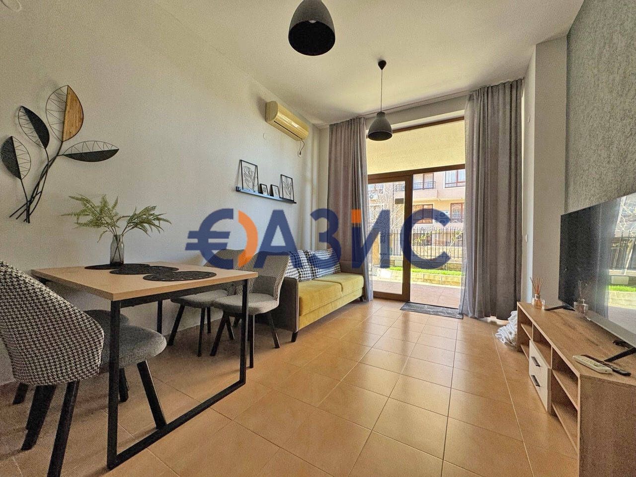 Продава се Двустаен апартамент в Свети Влас - 48 кв.м за 1553 €/кв.м - Снимка #6