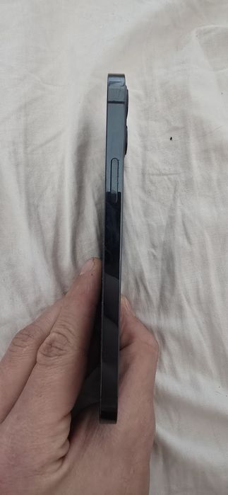 Iphone 12 pro deep blue