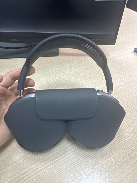 Apple Airpods max