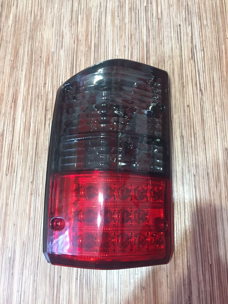 Задние диодные фонари Nissan Patrol Y60