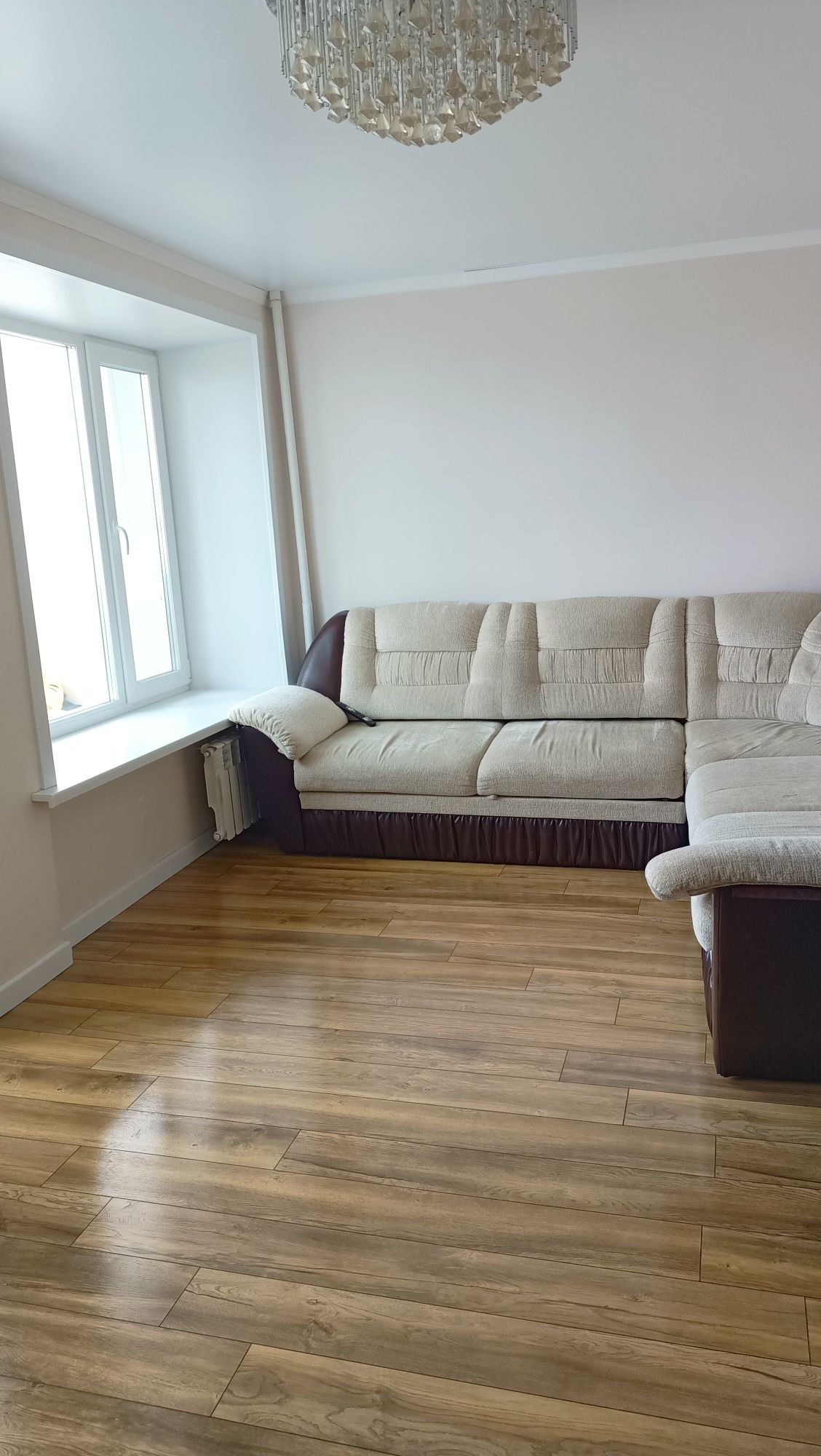 3 микр. 22 дом .Продам 3 комнатную квартиру