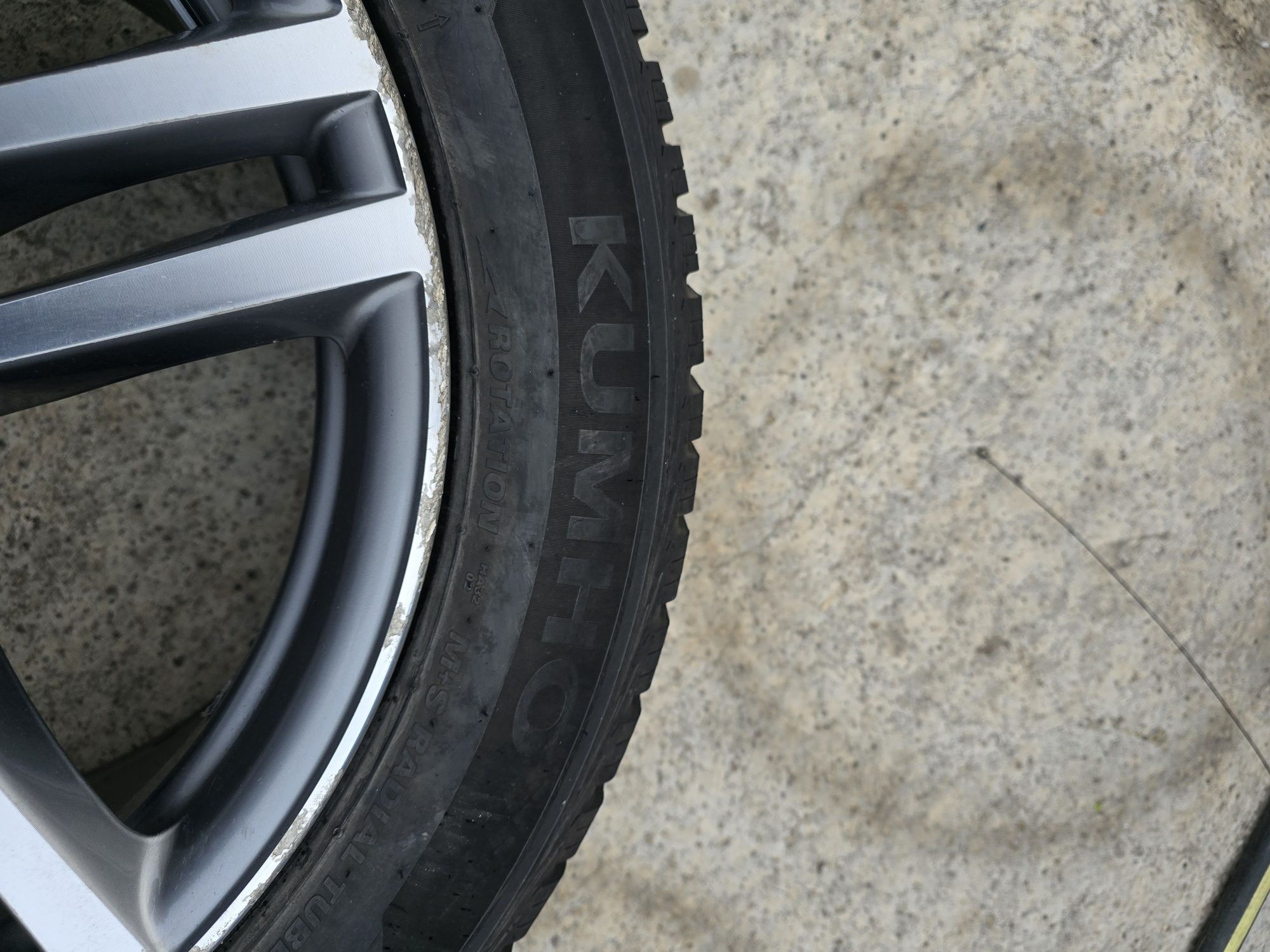 2 Броя Гуми 255/50/19 Kumho 6,8mm 2022DOT