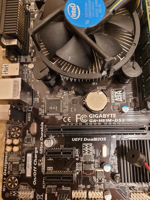 Kit MB Gigabyte GA-H81M-DS2,Rev.3.0,Intel i5 4570,8Gb DDR3 1600Mhz,imp