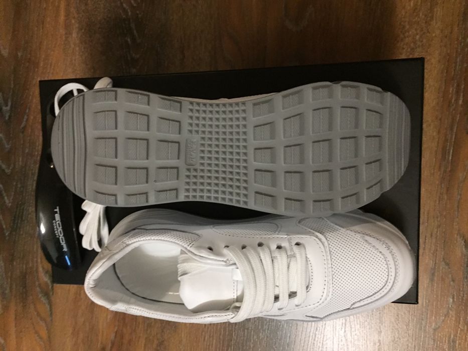 Маратонки Teodor естествена кожа 37