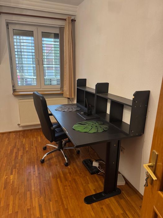 Birou si scaun de birou