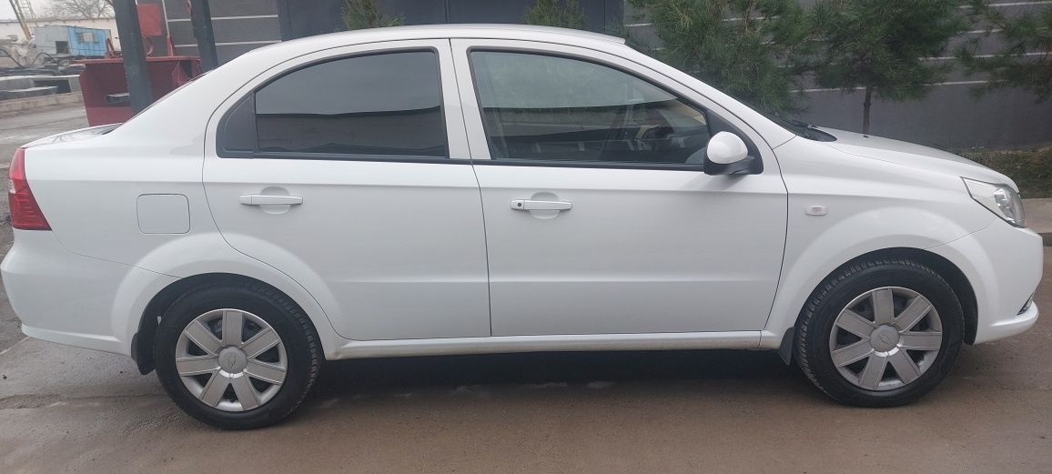 Чевролет Нексия3 автомат 4 позитци