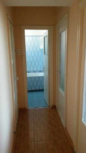 Vand apartament cu 3 camere in municipiul Caracal