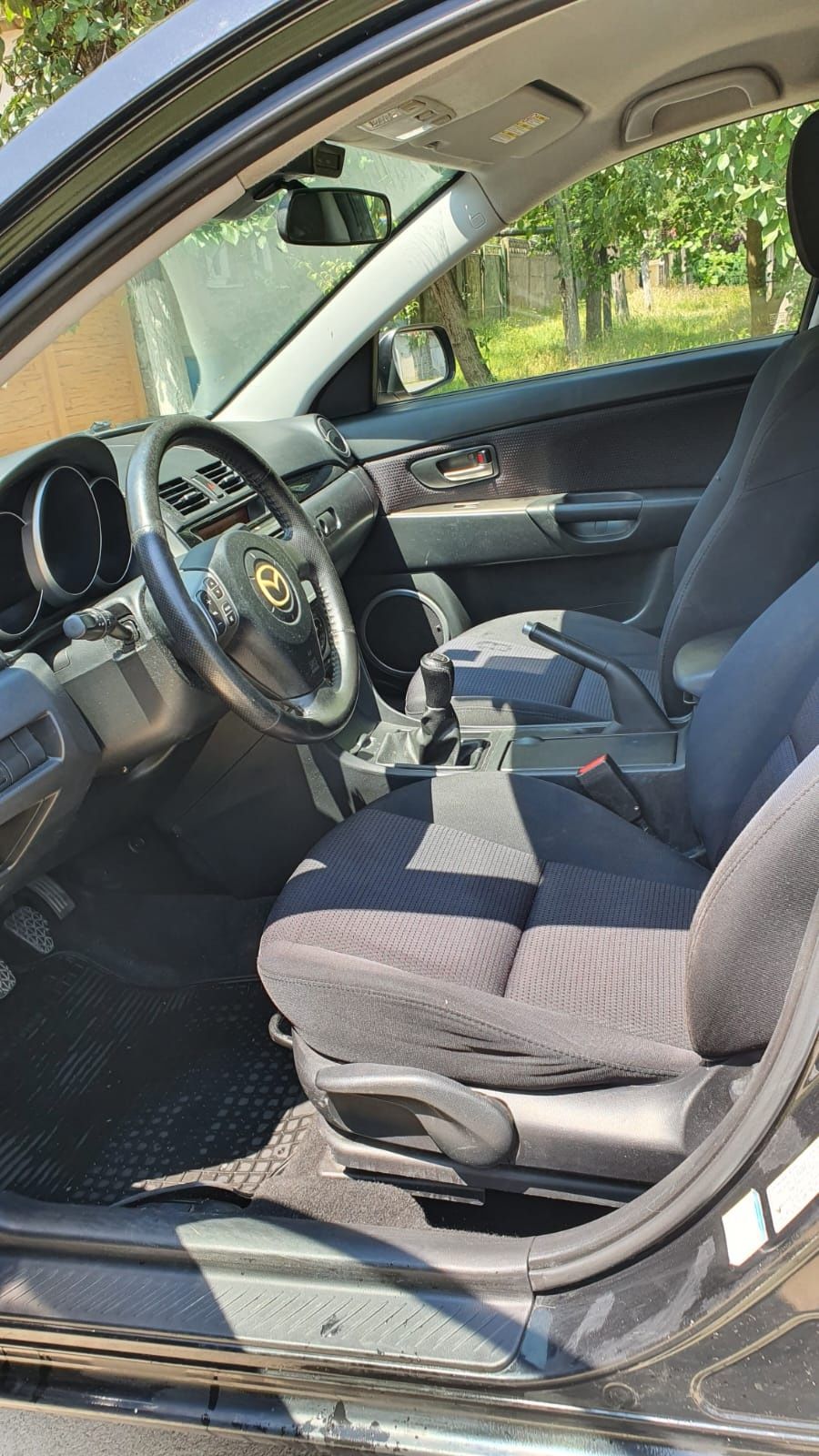 Mazda 3     1.6 d