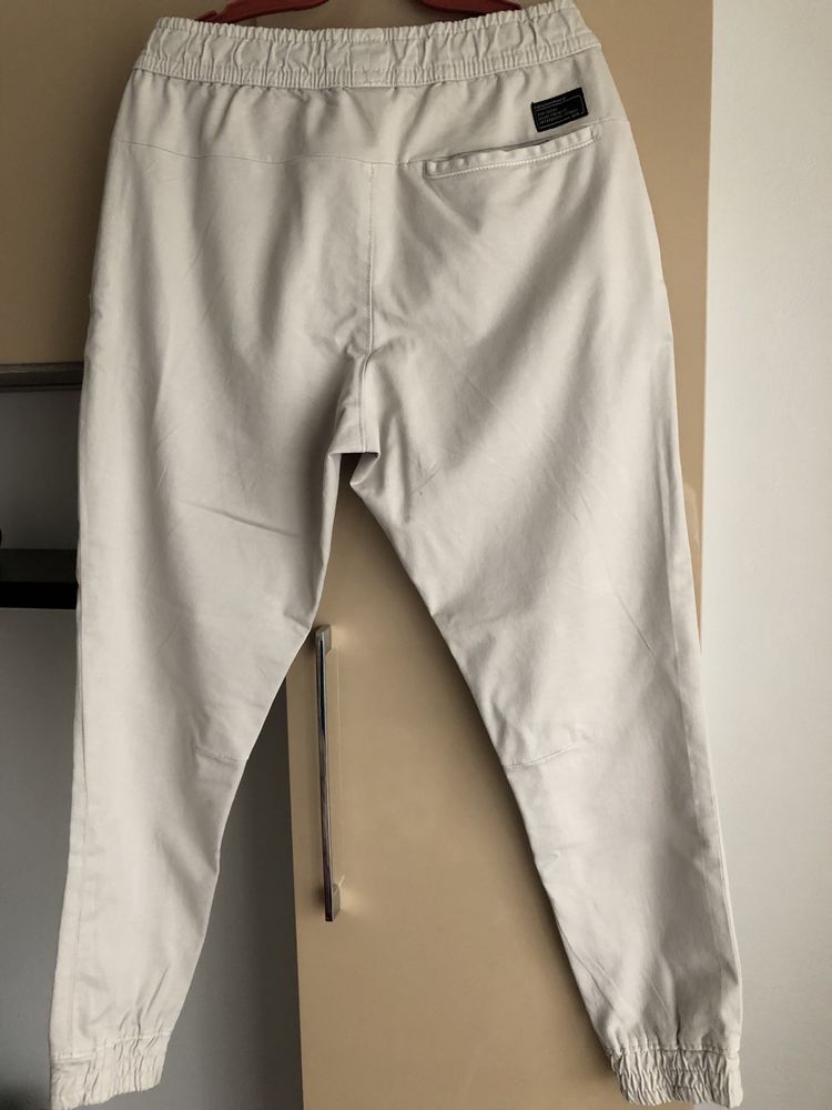 Pantalon blugi/denim  ZARA mărime M/31